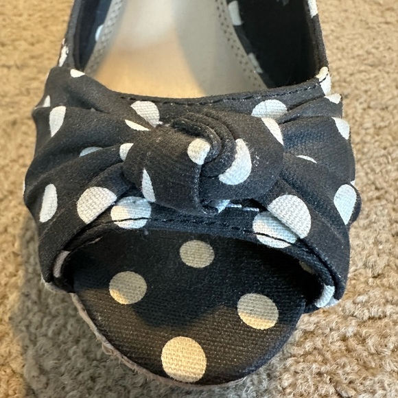 Polka Dot Slingback Wedge - Picture 2 of 3